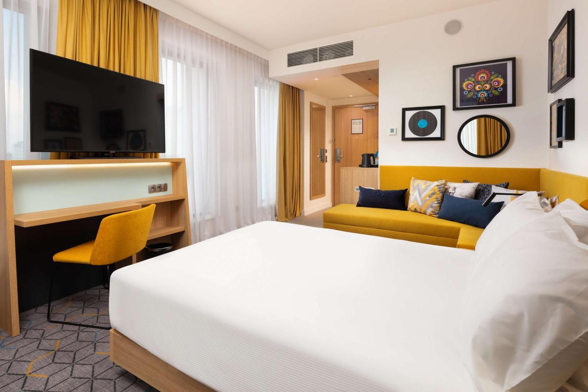 Hampton By Hilton Lodz City Center Exterior photo