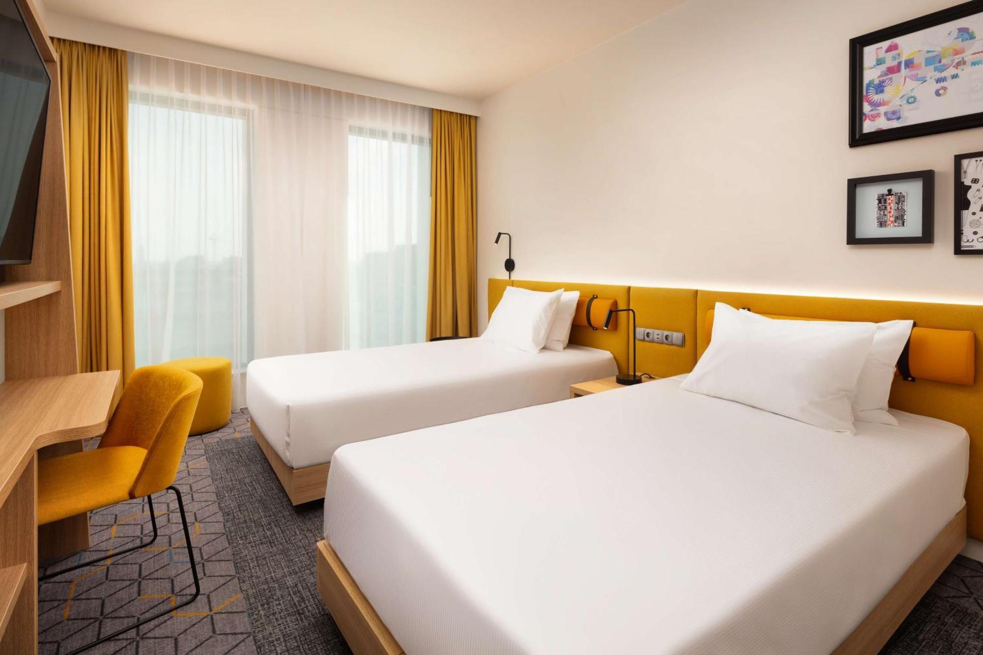 Hampton By Hilton Lodz City Center Exterior photo